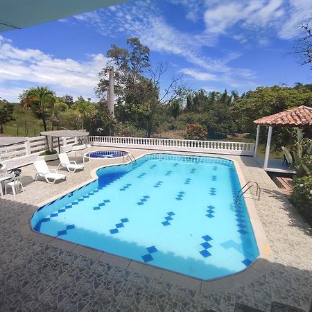 Hotel Campestre Las Cavernas La Mesa Norte 外观 照片