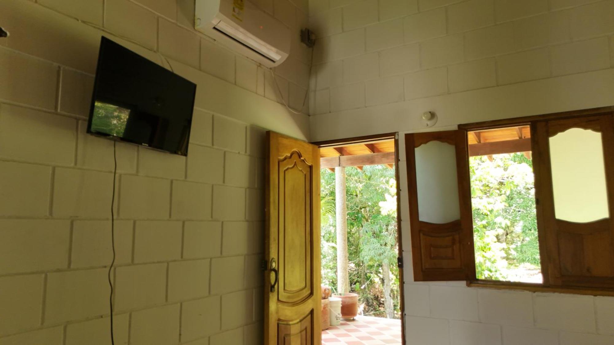 Hotel Campestre Las Cavernas La Mesa Norte 外观 照片